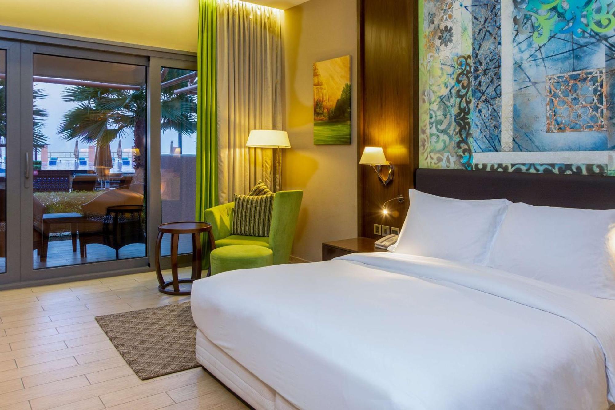 Radisson Blu & Resort, 5*